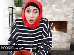 Hijab Stepmom Learns How To Pleasure - HijabHookup New Serie